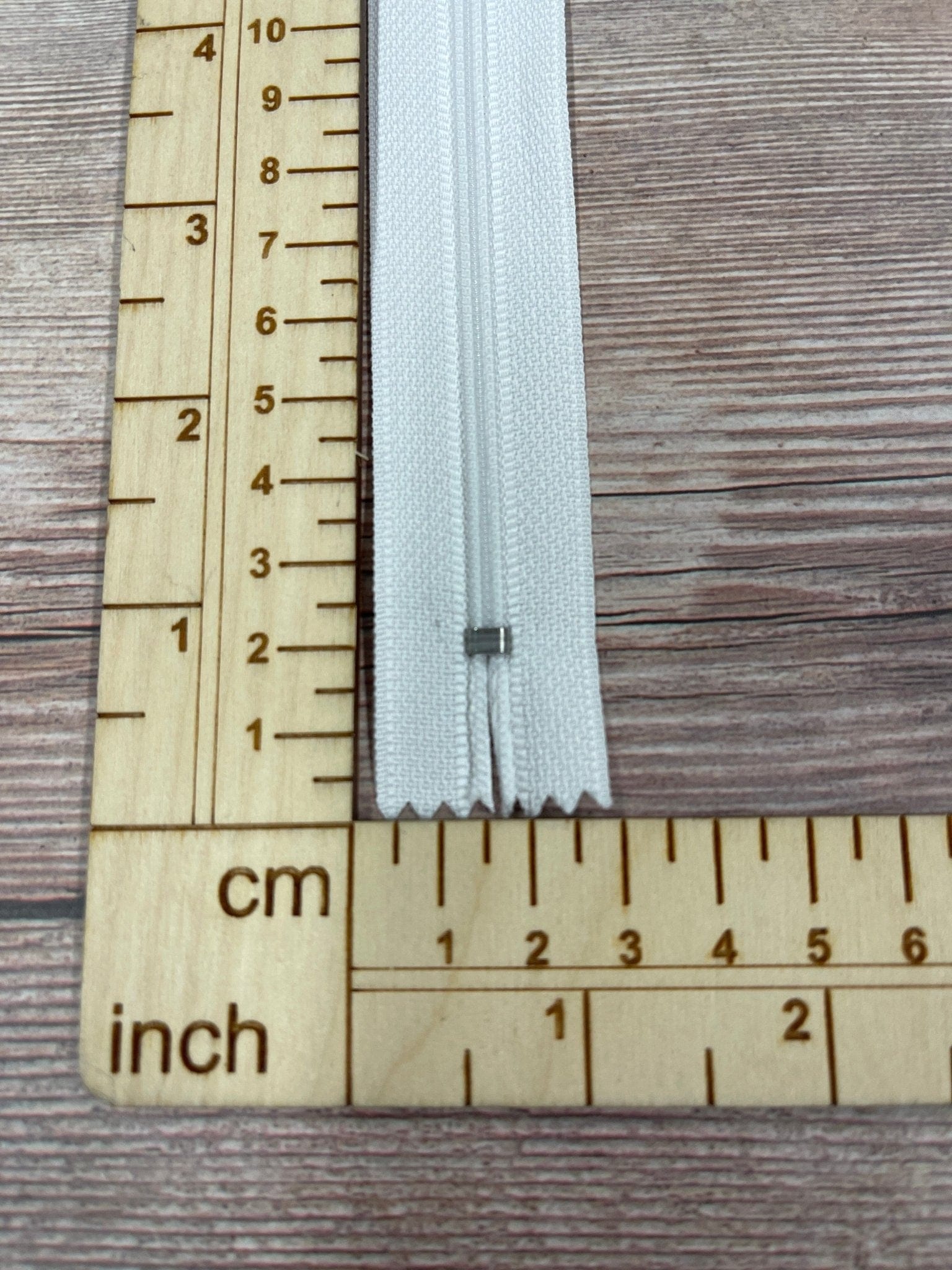 Rāvējslēdzējs gultas veļai-70 cm